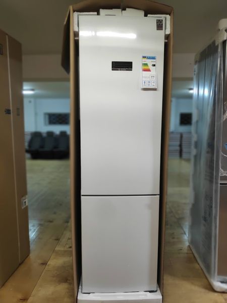 Bosch KGN39XW326 фото