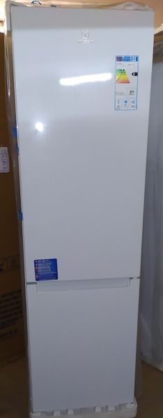 Indesit LI8 S1E W фото